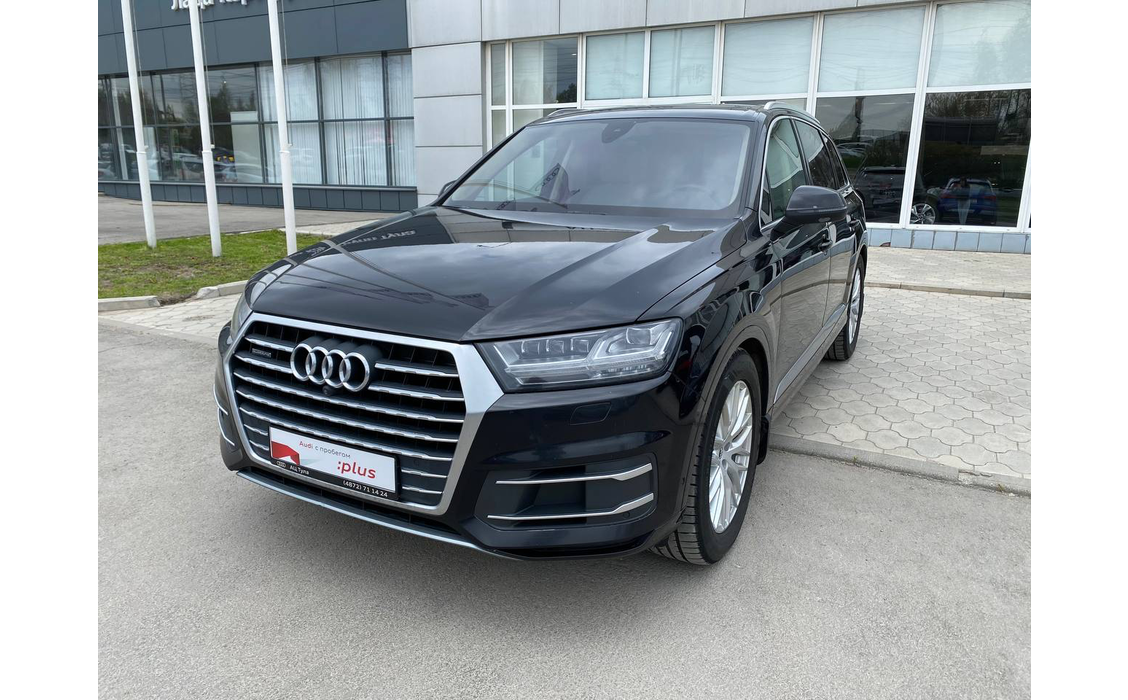 Ауди Q7 4М